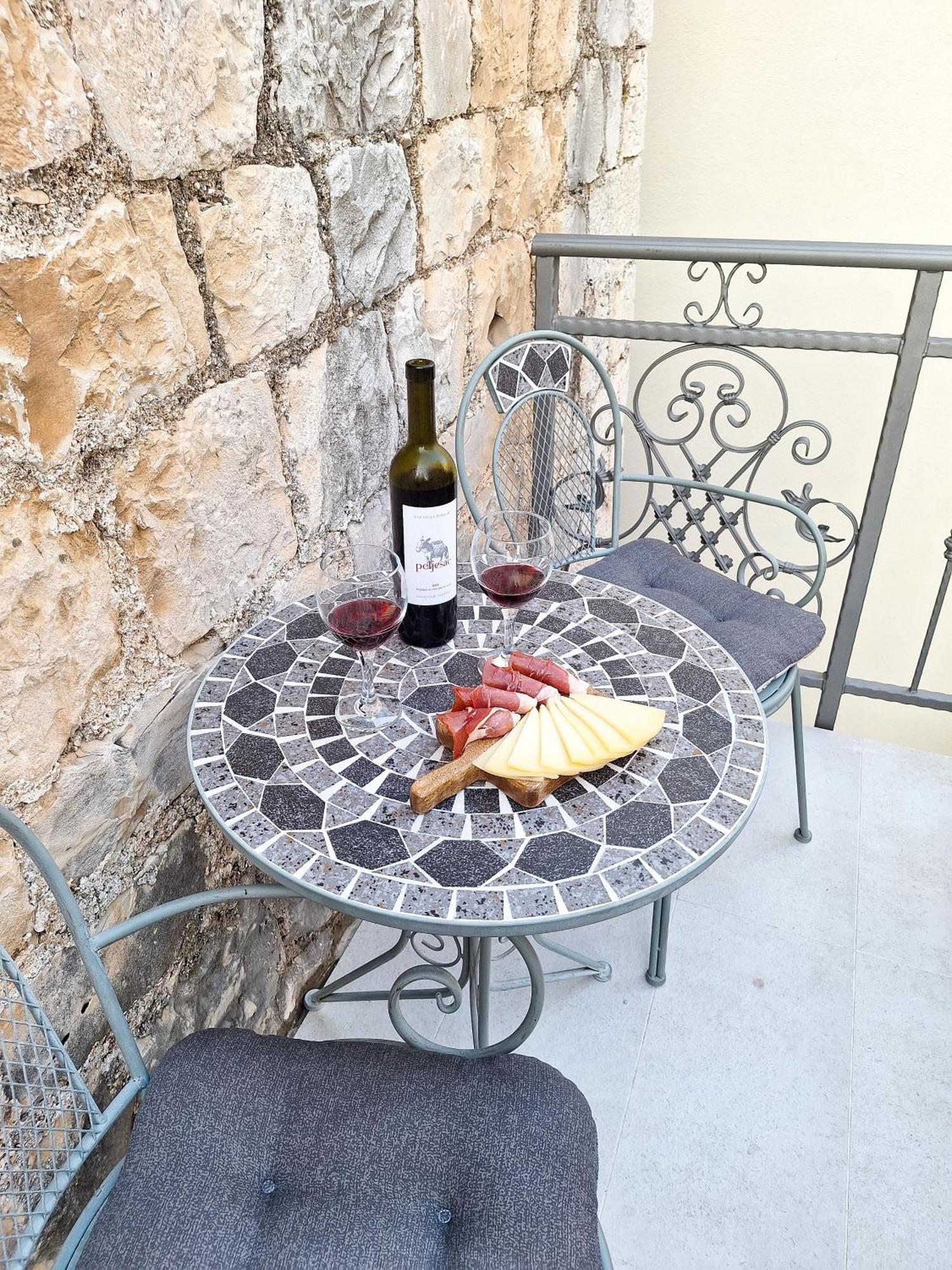 St Peter'S Heritage House Trogir Extérieur photo
