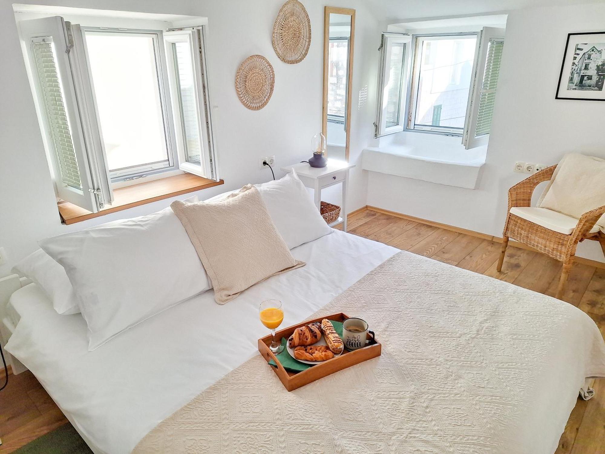 St Peter'S Heritage House Trogir Extérieur photo